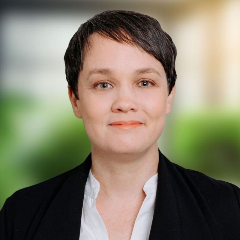 Headshot of Dr Rachel Chay